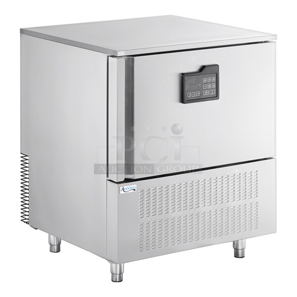 BRAND NEW SCRATCH AND DENT! Avantco 449SF5 Stainless Steel Commercial Countertop Blast Chiller / Freezer 31 lb. / 26 lb. 110-120 Volts, 1 Phase. Tested and Working!