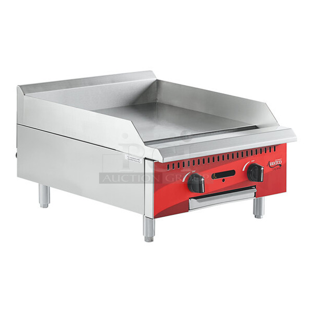 BRAND NEW SCRATCH AND DENT! Avantco 177CAG24MG Stainless Steel Commercial Countertop Natural Gas Powered Flat Top Griddle. 60,000 BTU. - Item #1112351