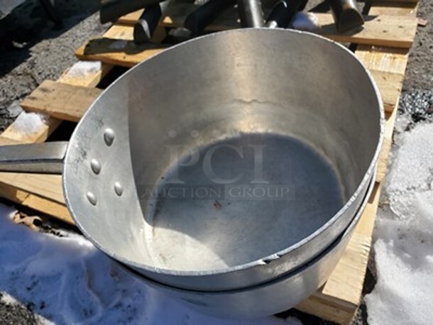 Pot - Image 4 of 4