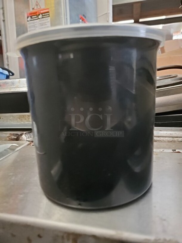 Poly-Tuf Crock W/lid - Image 5 of 5