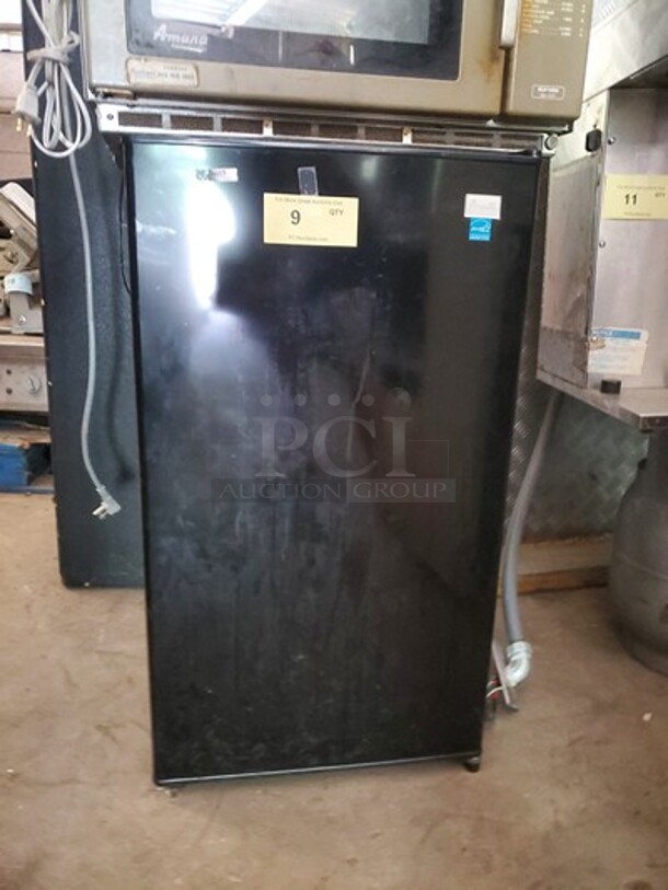 Avanti Black Refrigerator (Needs to be cleaned) Very Good Shape!!!