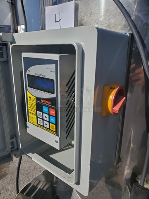 Commercial Electric Potato & Vegetable Peeler 30X30X47 - Image 8 of 10