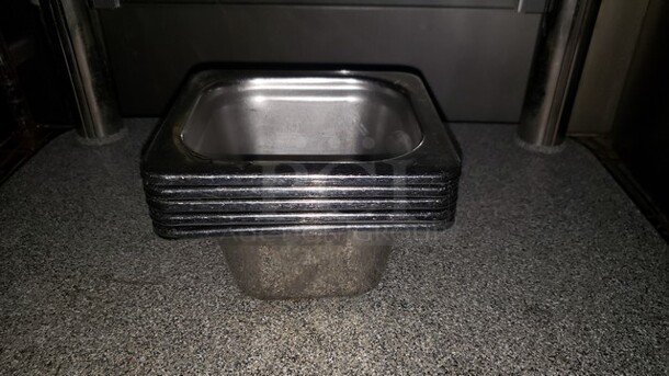 Lot of 5 Vollrath 8264205 Miramar 1/6 Size Food pans - 4" Deep, Mirror-Finish Stainless - Image 1 of 3