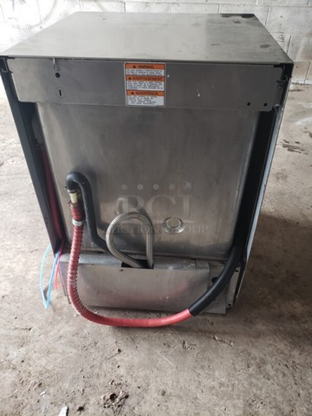 Hobart LXEH High Temp Rack Undercounter Dishwasher!

120/208 V
1 PH
60 Hz

208-240 V
3 PH - Image 2 of 6