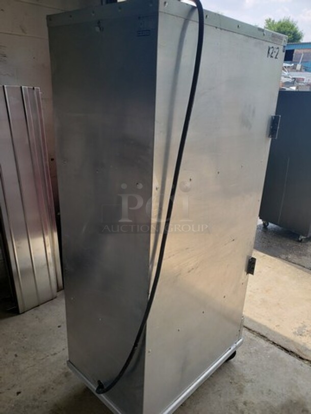 Cres Cor Crown X Insulated Holding Cabinet!

120 V
1 PH
2075 W
50/ 60 Hz - Image 6 of 6