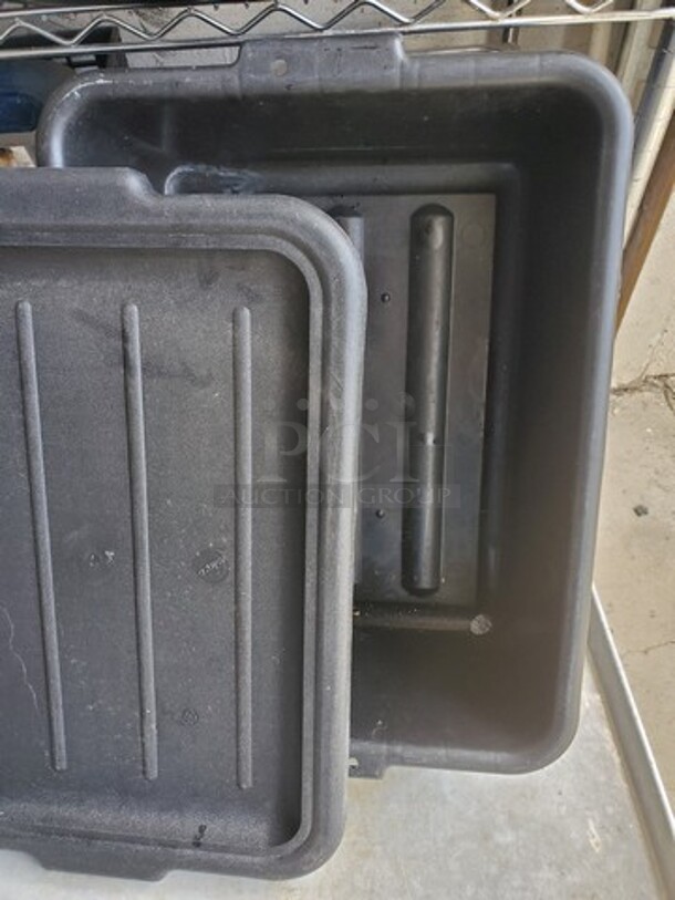 Black 20" x 15" x 7" Heavy Duty Polyethylene Plastic Bus Tub BIDX3 - Image 3 of 3