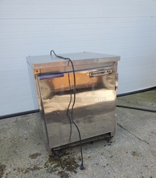 Beverage-Air WTR27 Single Door Undercounter Cooler|115V|On Casters|27"X27"X33"|Working!