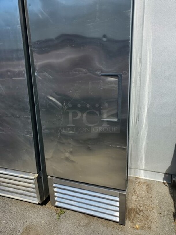 True T-23 27" One Section Refrigerator, 115V, 3 Racks included Tested & Working! - Image 2 of 6