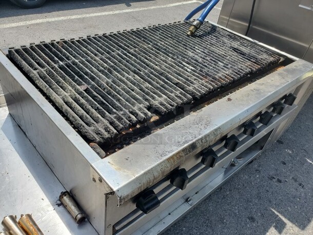 AMERICAN RANGE Natural Gas Charbroiler Stainless Steel Stand Included! 48X30X11 - Image 5 of 7
