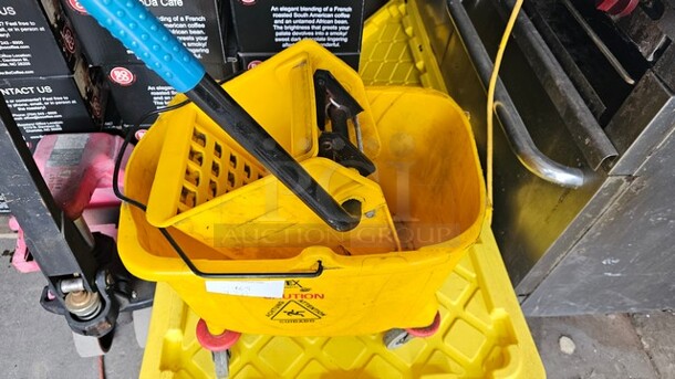 Mop Bucket - Image 2 of 3