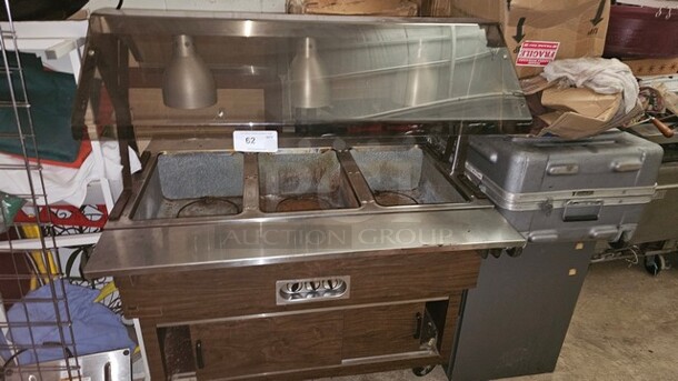 Duke 3 Bay Steam Table w/ Sneeze Guard
On Casters
115V - Image 5 of 5
