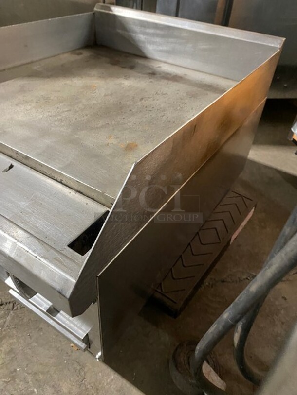 Commercial Countertop Natural Gas Powered Flat Top Griddle! With Back And Side Splashes! All Stainless Steel! - Image 2 of 7