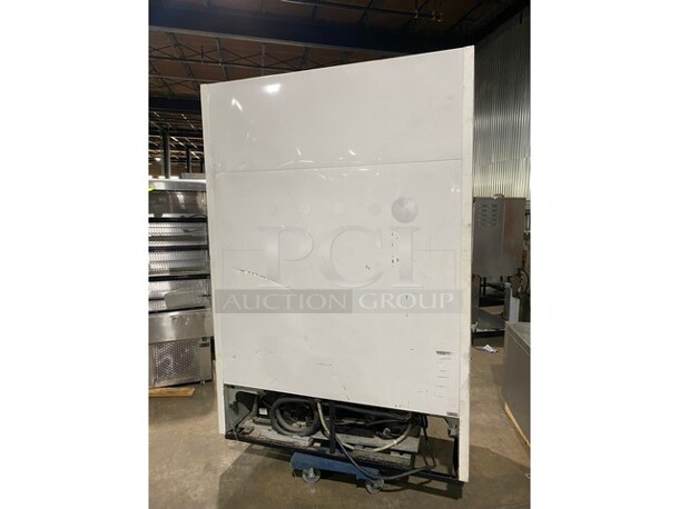 Nice! True GDM-49F Metal Commercial 2 Glass Door Reach In Freezer Merchandiser w/ Poly Coated Racks on Commercial Casters. 115 Volts, 1 Phase - Image 4 of 6