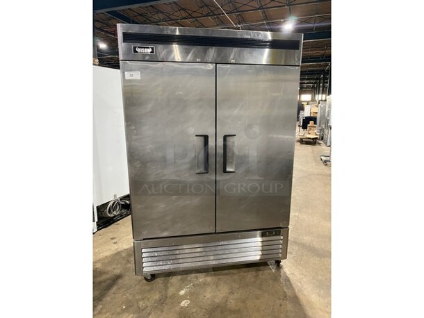 LATE MODEL! 2021 Bison All Stainless Stell Commercial Double Door Reach In Cooler! On Commercial Casters! Working When Removed! MODEL: BRR-46 SN: BRR-4600321052900K8008 1PH!
 - Image 1 of 9