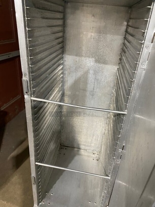 Crescor Metal Commercial Enclosed Pan Transport Rack! On Casters! - Image 5 of 6