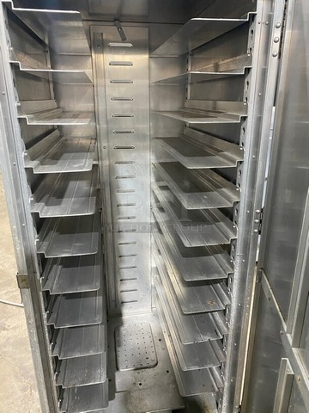 Cres Cor Commercial Insulated Single Door Warming/Proofing Cabinet! Holds Full Size Trays! All Stainless Steel! On Casters! Model: 1254044 SN: CJIJ7191C 120V 60HZ 1 Phase - Image 5 of 11