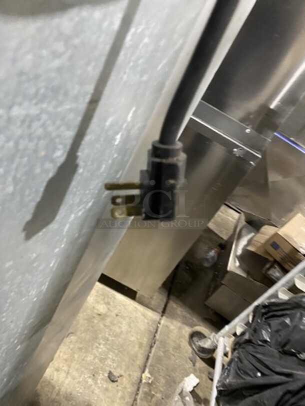 Traulsen One Solid Door Stainless Steel Reach In Cooler! Model G10011 Serial T05621H15! 115V 1 Phase! On Casters! - Image 9 of 9