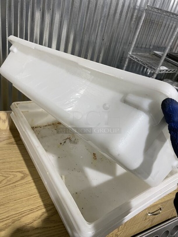 Commercial Platic Storage Bins! 4 X Your Bid! - Image 5 of 7