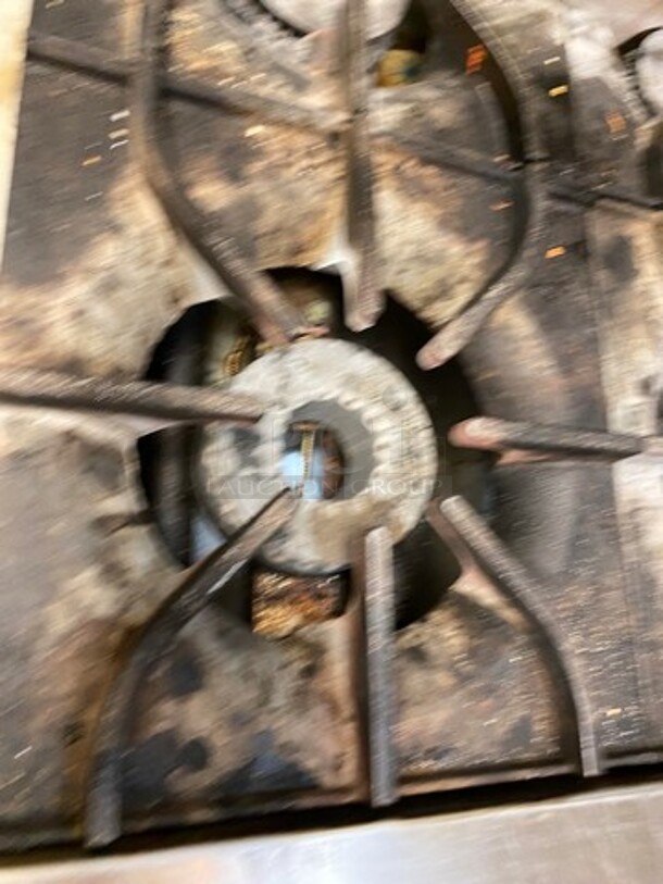 LATE MODEL! 2019 Asber Commercial Natural Gas Powered 6 Burner Stove! With Raised Back Splash And Salamander Shelf! With Oven Underneath! Metal Oven Rack! All Stainless Steel! On Casters! WORKING WHEN REMOVED! - Image 6 of 9