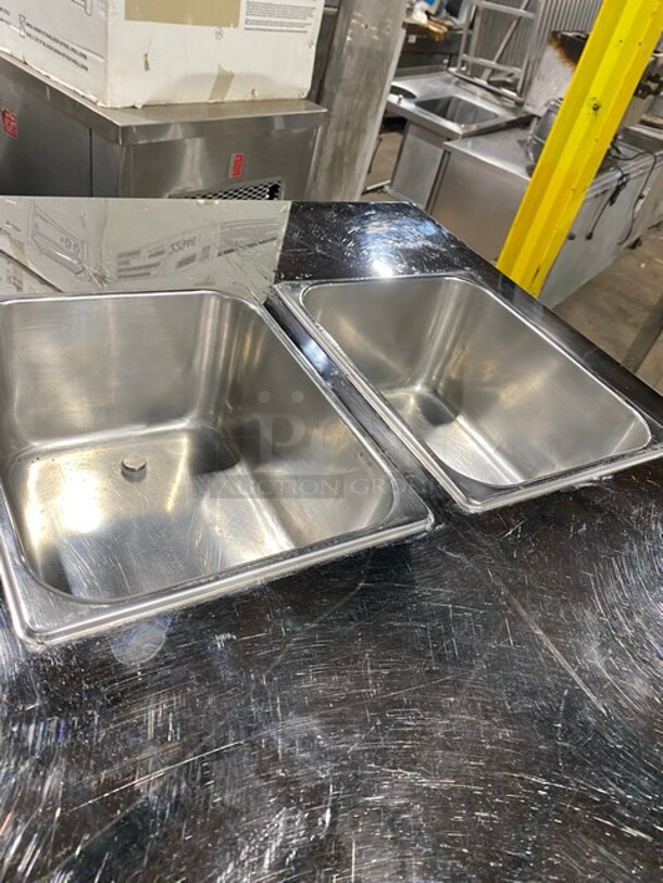 FAB! Elvaria Stainless Steel Commercial Air Cooled 3 Flavor w/ Twist Soft Serve Ice Cream/Yogurt Machine on Commercial Casters! MODEL 515TW SN:3410093794 220-240 - Image 7 of 10