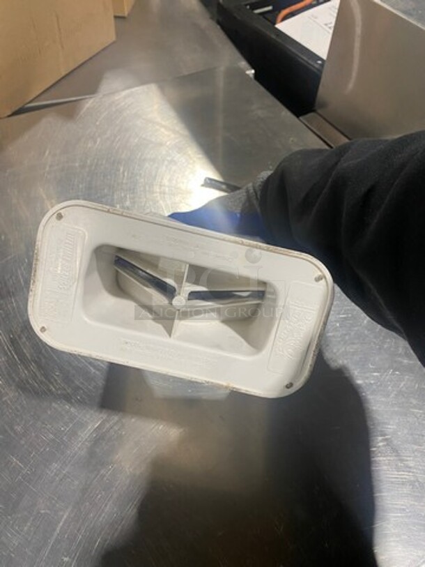 Countertop Manual Bagel Cutter! - Image 7 of 7