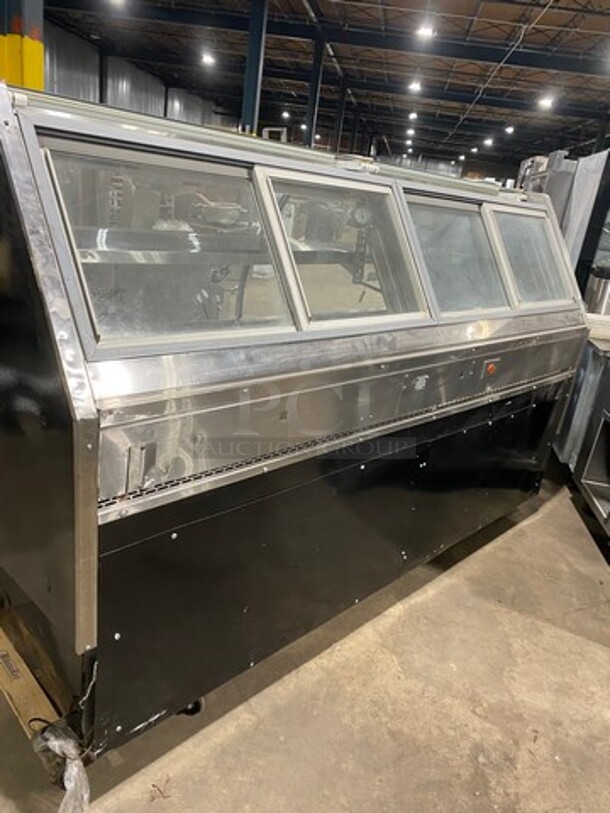 Hussmann Commercial Refrigerated Deli/Bakery Display Case Merchandiser! With Curved Front Glass! With Rear Access Doors! Remote Compressor/No Compressor! Stainless Steel Body! - Image 3 of 7