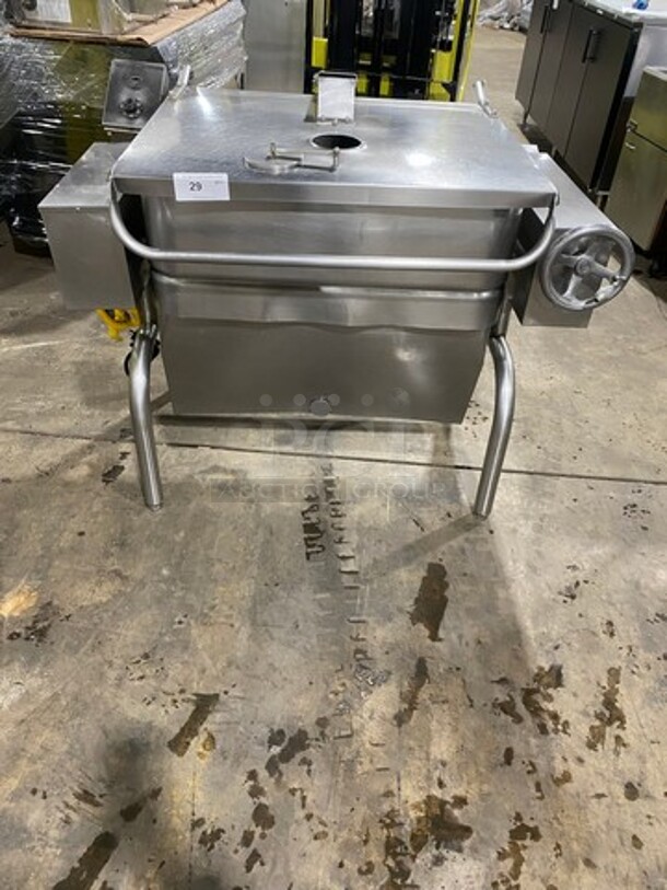 Groen Commercial Natural Gas Powered Skillet/Braising Pan! All Stainless Steel! On Legs!