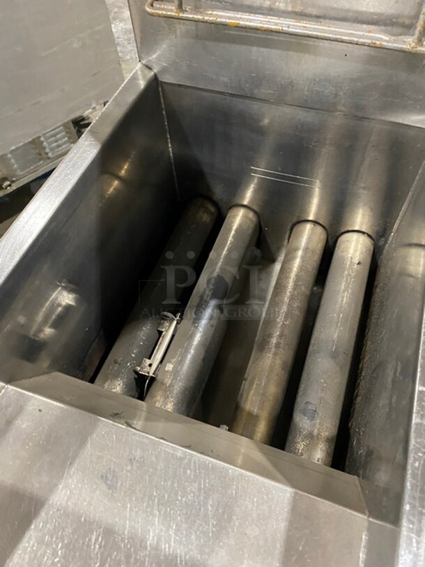 Amazing! Dean Stainless Steel Commercial Floor Style Natural Gas Powered Deep Fat Fryer! MN:SR152GN SN:1108MB0024 2.53V! - Image 5 of 8
