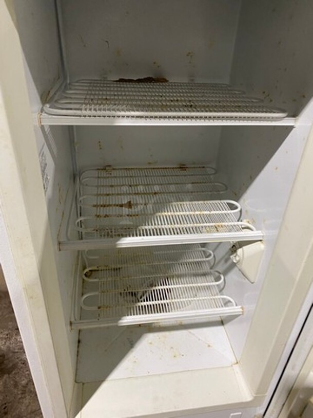 Frigidaire Single Door Freezer! With Poly Racks And Shelves! Model: FFU0912DW3 SN: WB73026768 115V - Image 6 of 9