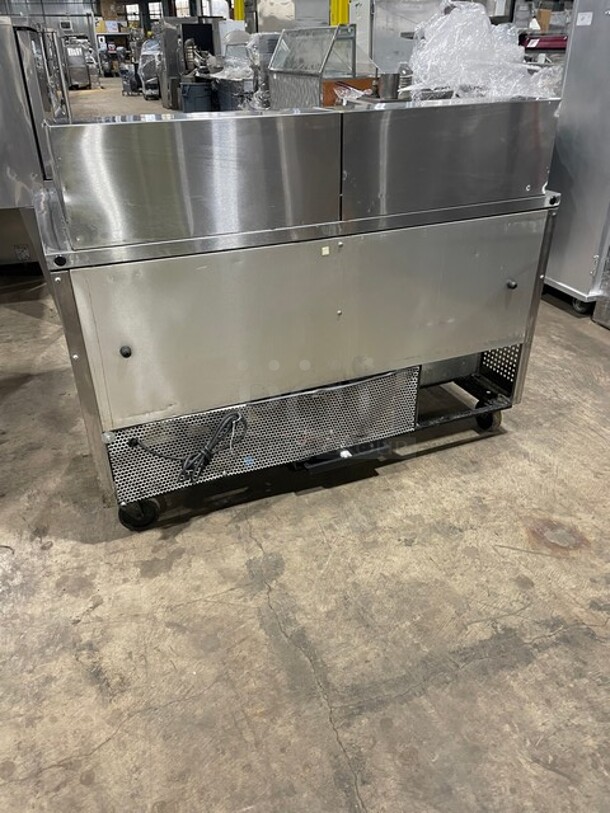 True Commercial Stainless Steel Sandwich/Salad Prep Table! With 2 Door Refrigerated Storage Underneath! With Poly Coated Shelves! On Casters! 115V 1 Phase! Model: TSSU-60-24M-B-ST SN: 7830987! - Image 4 of 9