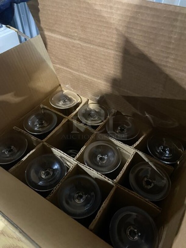 NEW! IN THE BOX! Luminarc Stemmed Drinking Glasses! - Image 3 of 7