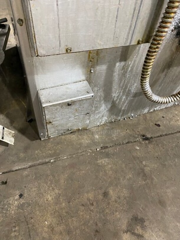 Commercial Electric Powered Convection Oven! With View Through Doors! Metal Oven Racks! All Stainless Steel! - Image 8 of 8