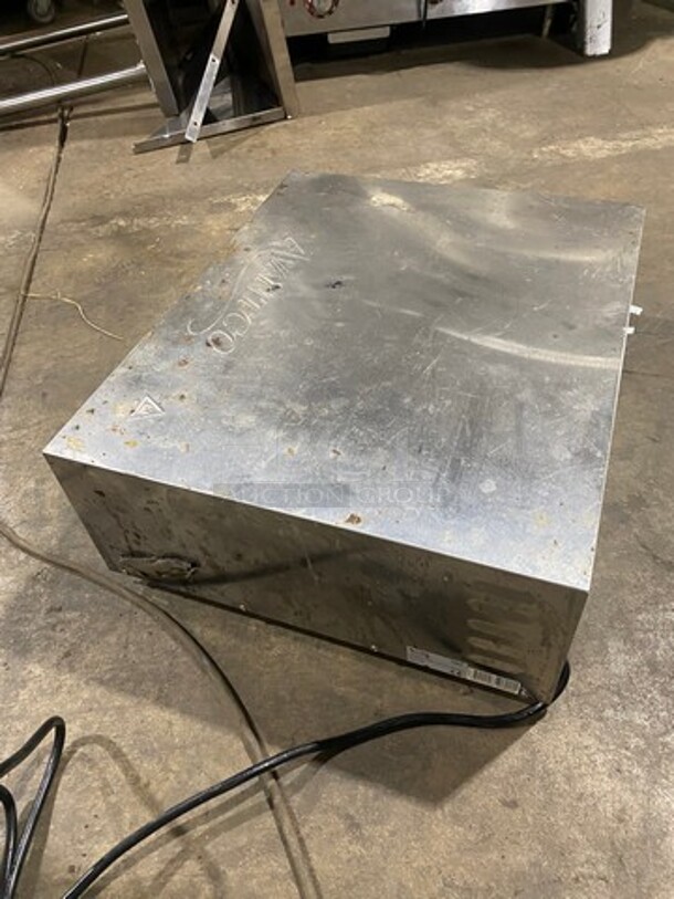 Avantco Commercial Countertop Powered Pizza/ Snack Oven! Model: 177CPO16TSGL SN: CPO16TSGL20050025 120V! Working! - Image 4 of 8