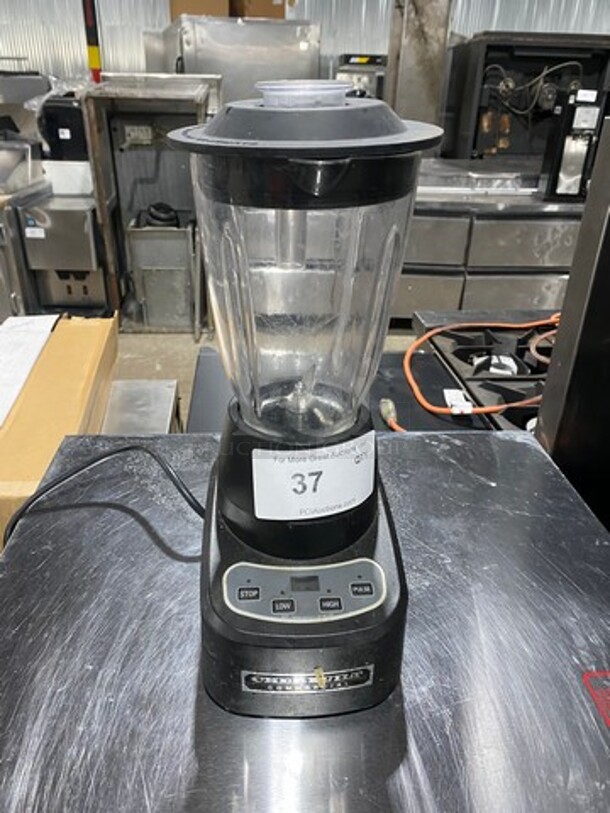 Chef Built Commercial Countertop Blender! With 44 OZ Pitcher! Model: CCB1000 120V