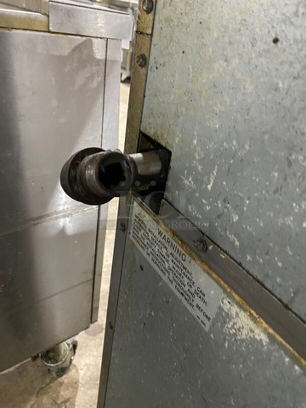 Imperial Commercial Natural Gas Powered 4 Burner Stove! With Raised Back Splash And Salamander Shelf! With Oven Underneath! All Stainless Steel! On Legs! - Image 9 of 9