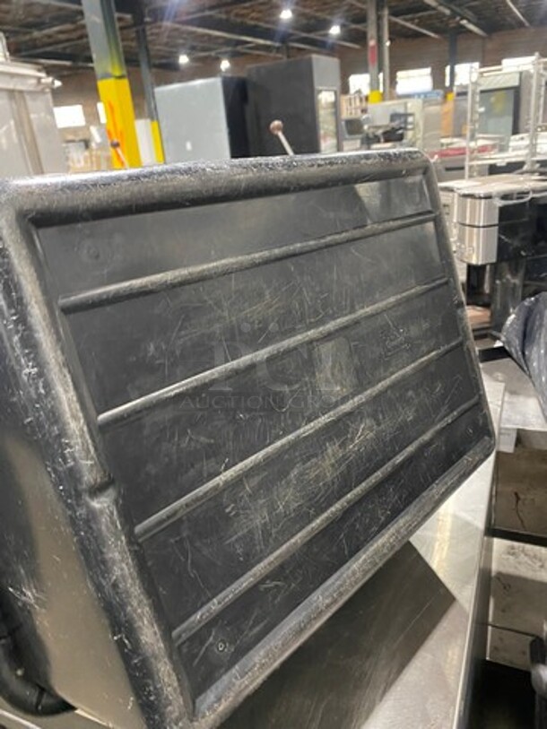 Qualite Black Poly Bus Bin! - Image 4 of 4