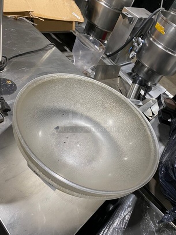 ALL ONE MONEY! Assorted Size Clear Pebbled Bowls! - Image 4 of 4