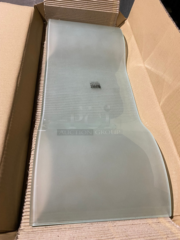 UNIQUE! NEW! IN THE BOX! Buffet Oneida Commercial Display Glass Platter! - Image 3 of 5