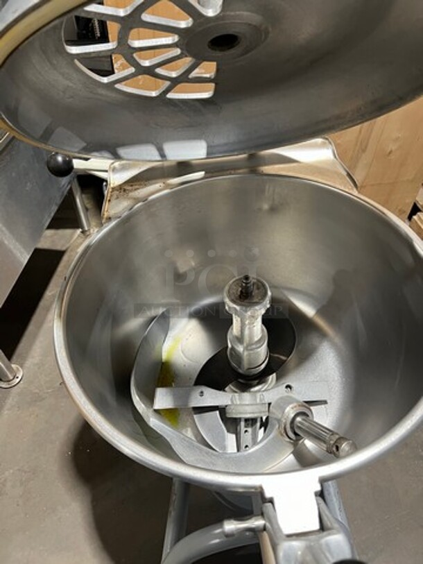 Hobart Commercial Heavy Duty VCM Vertical Cutter/Mixer/Mincer! All Stainless Steel! Model: VCM40 240V 60HZ 3 Phase - Image 4 of 6