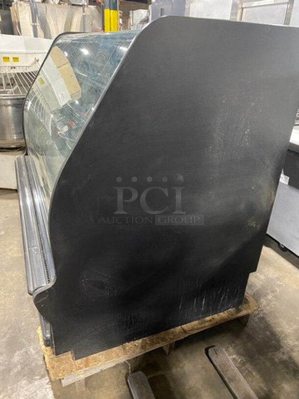 AMAZING Columbus Commercial Refrigerated Bakery/ Deli Display Case Merchandiser! With Curved Front Glass! With Rear Access Doors! - Image 4 of 9