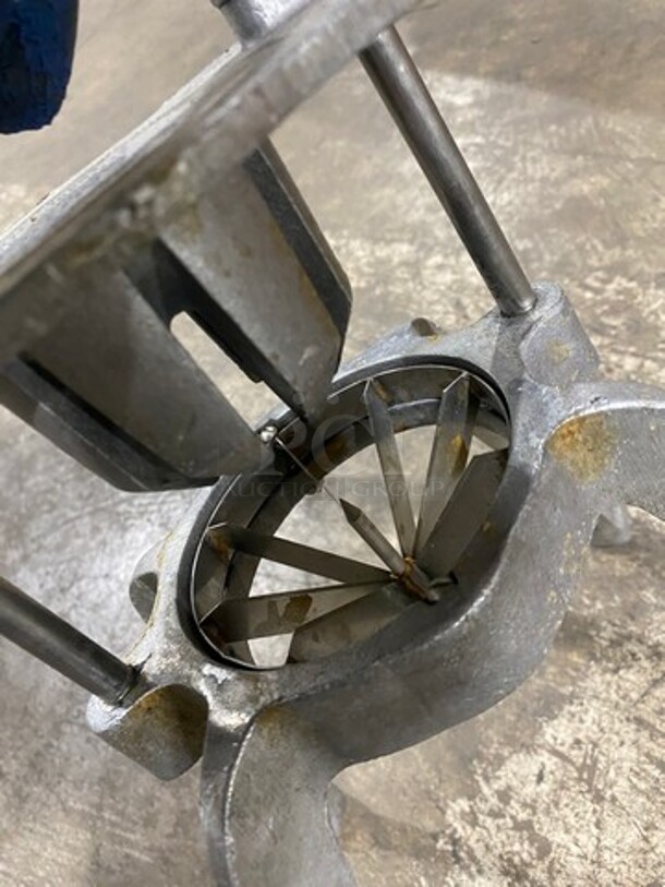 Commercial Countertop Manual Vegetable/Fruit Slicer/Cutter! All Stainless Steel! - Image 4 of 4