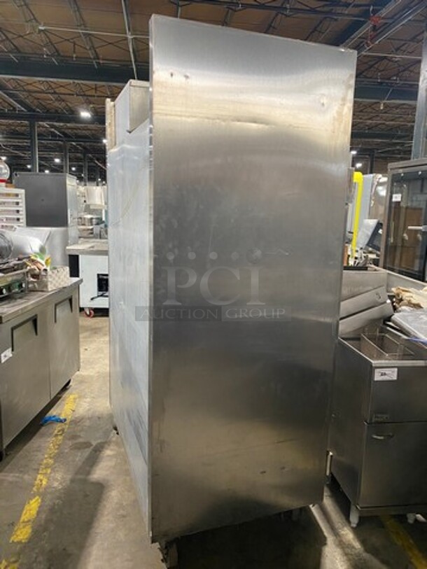 Traulsen Commercial 2 Door Reach In Cooler! All Stainless Steel! On Casters! Model: RE232NZCF02 SN: T1746684K11 115V 60HZ 1 Phase - Image 4 of 10
