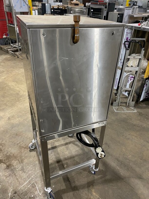 Stellar Steam Commercial Electric Powered Steamer! All Stainless Steel! On Commercial Castors! MODEL CAPELLA SN:021206073 208V - Image 3 of 9