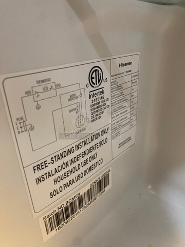 LATE MODEL! 2021 Hisense Gray Mini Fridge! With Poly Shelves! WORKING WHEN REMOVED! - Image 6 of 7