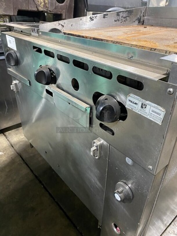 Vulcan Commercial Natural Gas Powered 2 Burner Stove With Flat Top Griddle! Griddle Has Back And Side Splashes! With Oven Underneath! All Stainless Steel! On Casters! Model: 36S2B24GN SN: 481883161 - Image 12 of 12