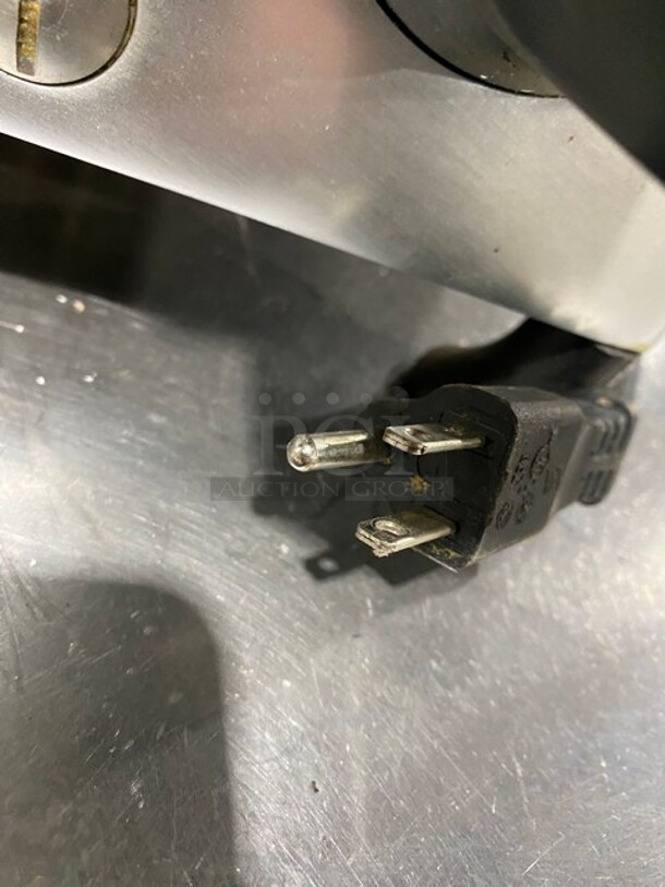 Globe Commercial Countertop Deli/ Meat Slicer! All Stainless Steel! Model: G12 SN: 534060 115V 60HZ 1 Phase - Image 8 of 8