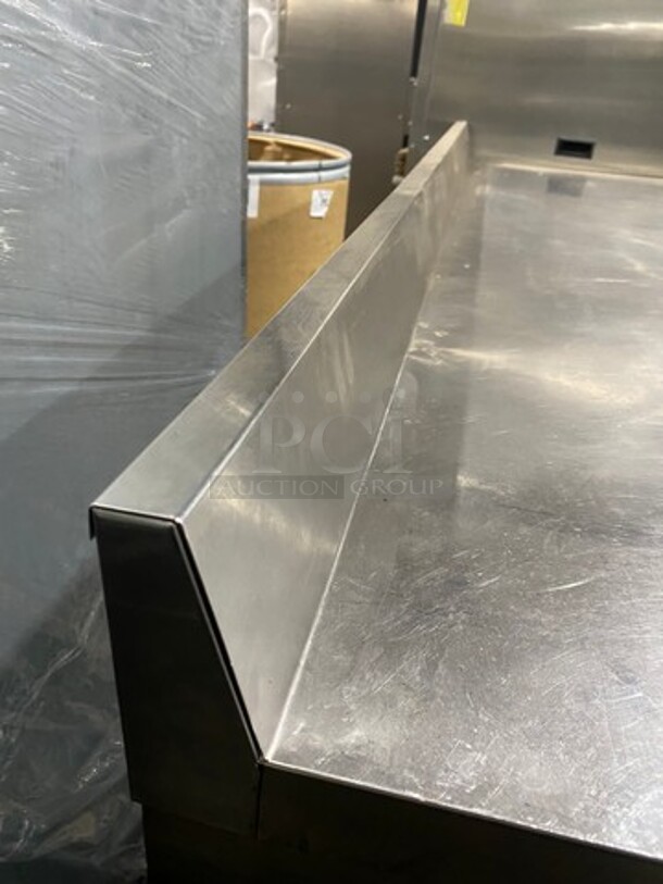 True Commercial 3 Door Lowboy/ Worktop Cooler! With poly Coated Racks! With Backsplash! All Stainless Steel! On Legs! Model: TWT72 SN: 13432767 115V 60HZ 1 Phase - Image 9 of 10