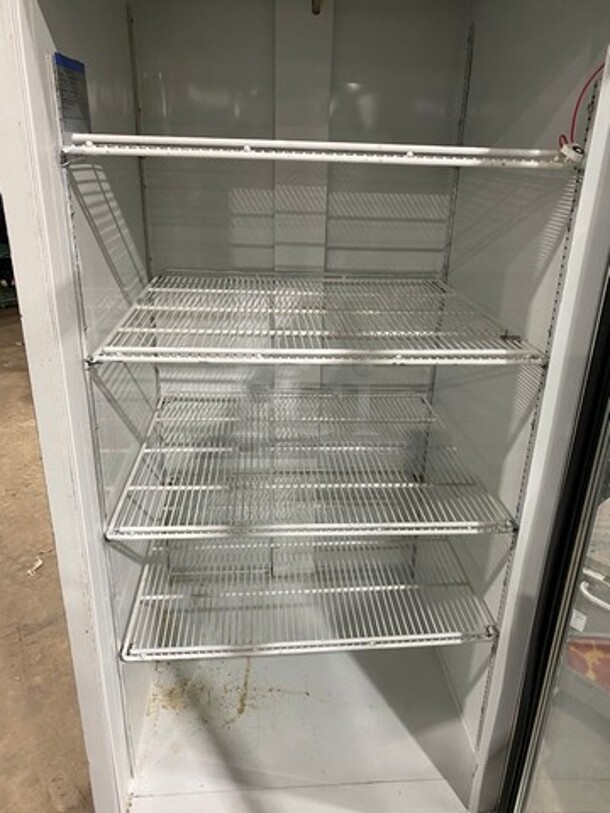 Beverage Air Commercial Single Door Reach In Refrigerator Merchandiser! With View Through Door! With Poly Coated Racks! Model: MT27 SN: 7287169 115V 60HZ 1 Phase - Image 5 of 8