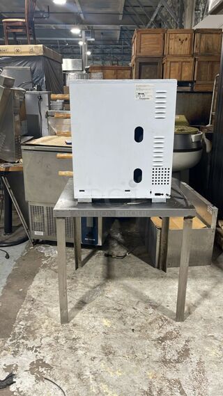 BRAND NEW Venancio Texas 5 stick electric rotisserie bbq
