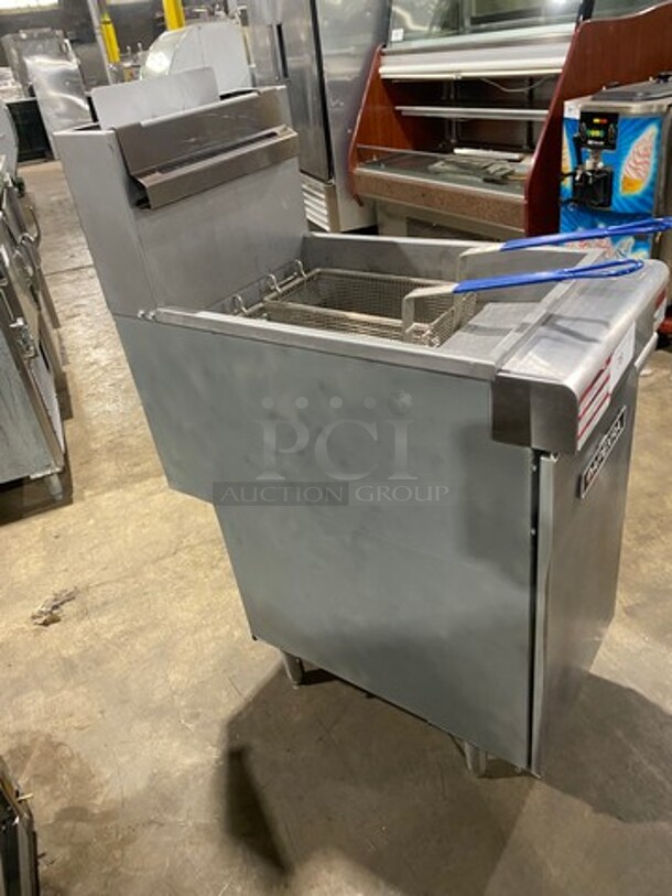 Apexra Commercial Natural Gas Powered Deep Fat Fryer! With 2 Metal Frying Baskets! All Stainless Steel! On Legs! - Image 2 of 9